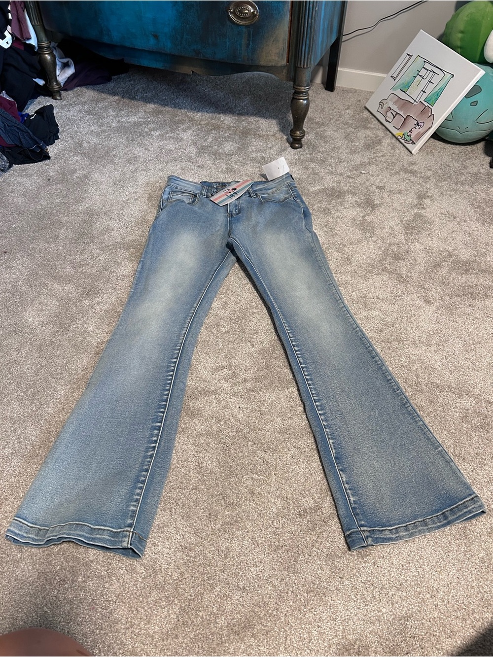 Cali 1850 Light Wash Flare Jeans Stretch Denim High Rise Retro Y2K Inspired